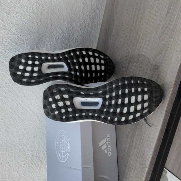 Adidas ULTRABOOST 5.0 DNA 😄 - Picture 5 of 8